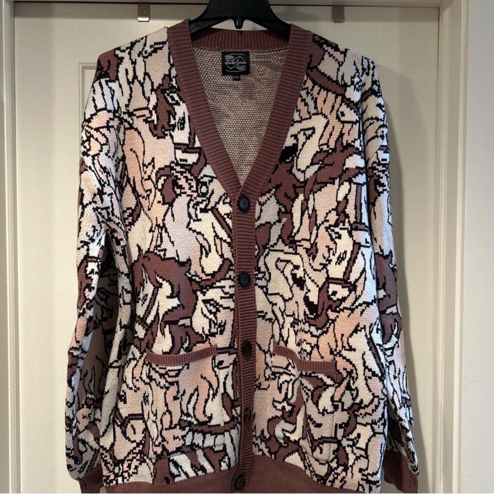 Elegant Women's Graphic Cardigan Sweater